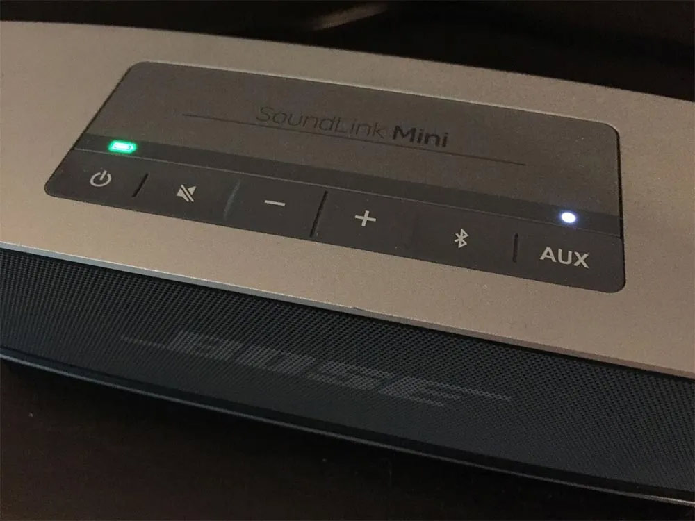 Bose Mini on AUX